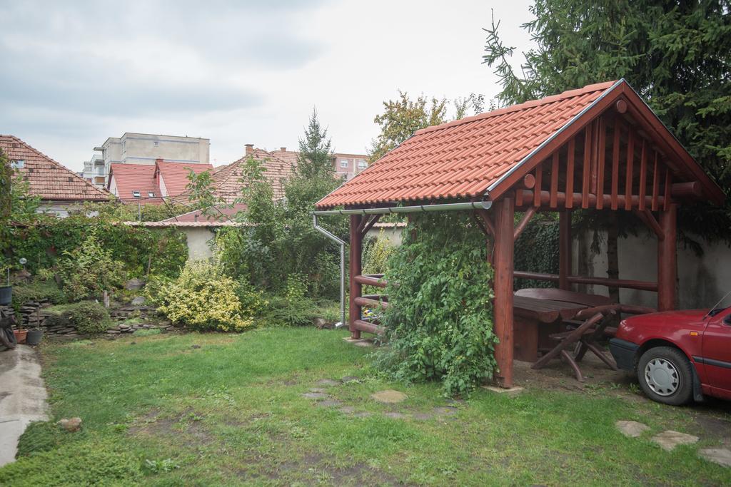Béluci Panzió Odorheiu Secuiesc Exterior foto