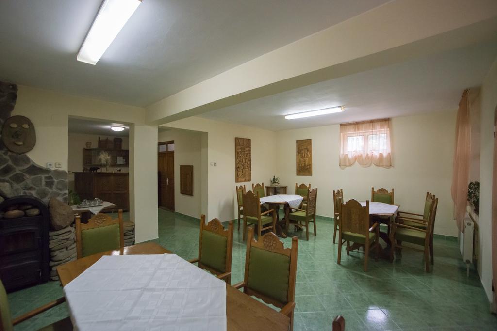 Béluci Panzió Odorheiu Secuiesc Exterior foto