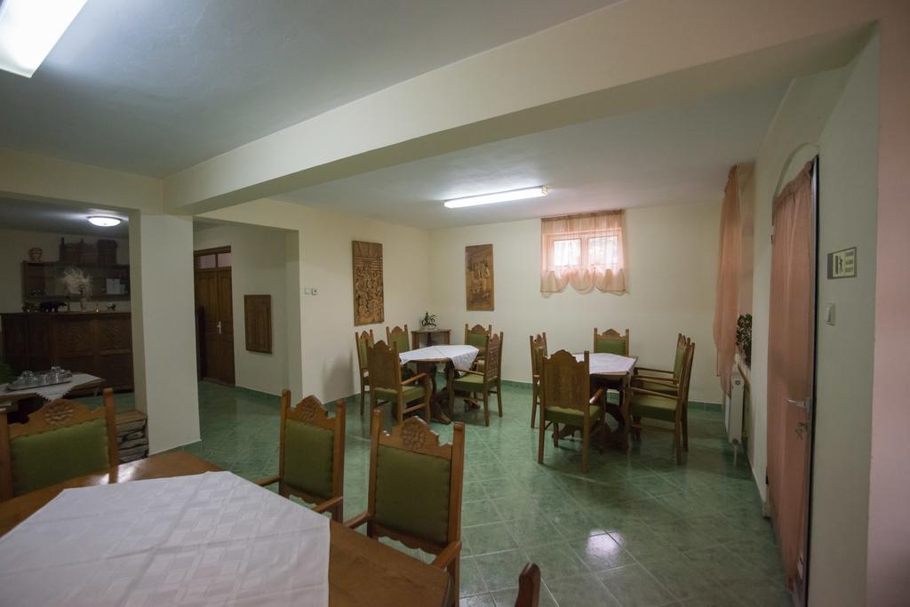 Béluci Panzió Odorheiu Secuiesc Exterior foto