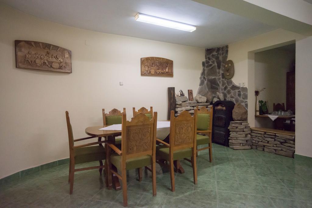 Béluci Panzió Odorheiu Secuiesc Exterior foto